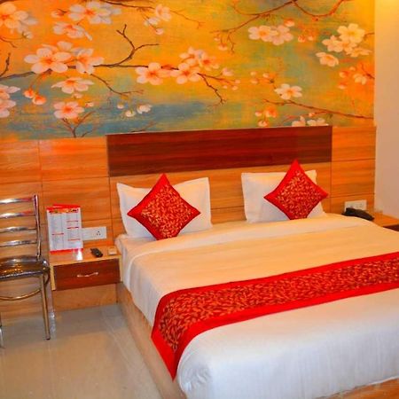 Hotel O Alpha Stay New Delhi Exterior photo
