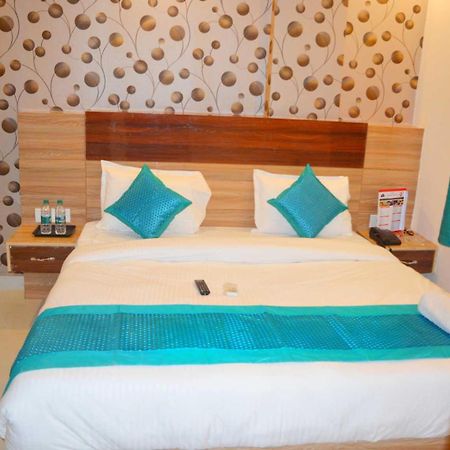 Hotel O Alpha Stay New Delhi Exterior photo